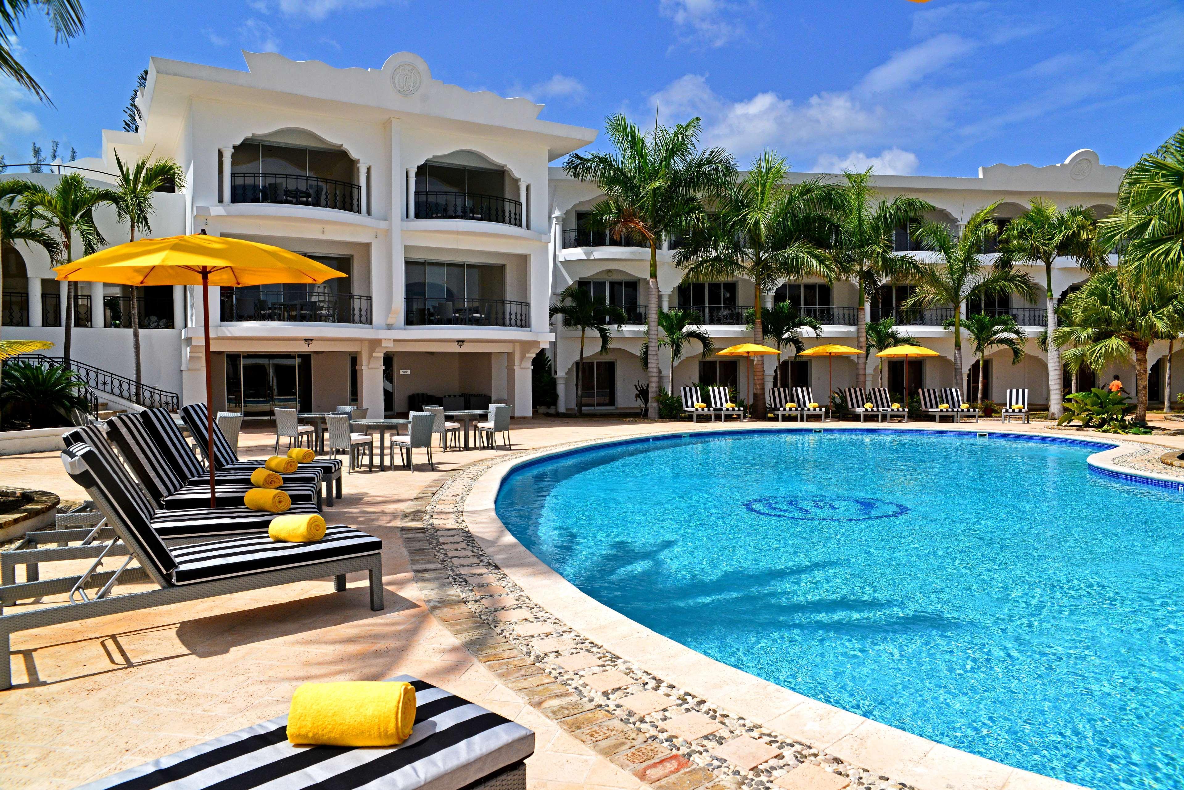 Nh Haiti El Rancho Hotel Port-au-Prince Exterior photo